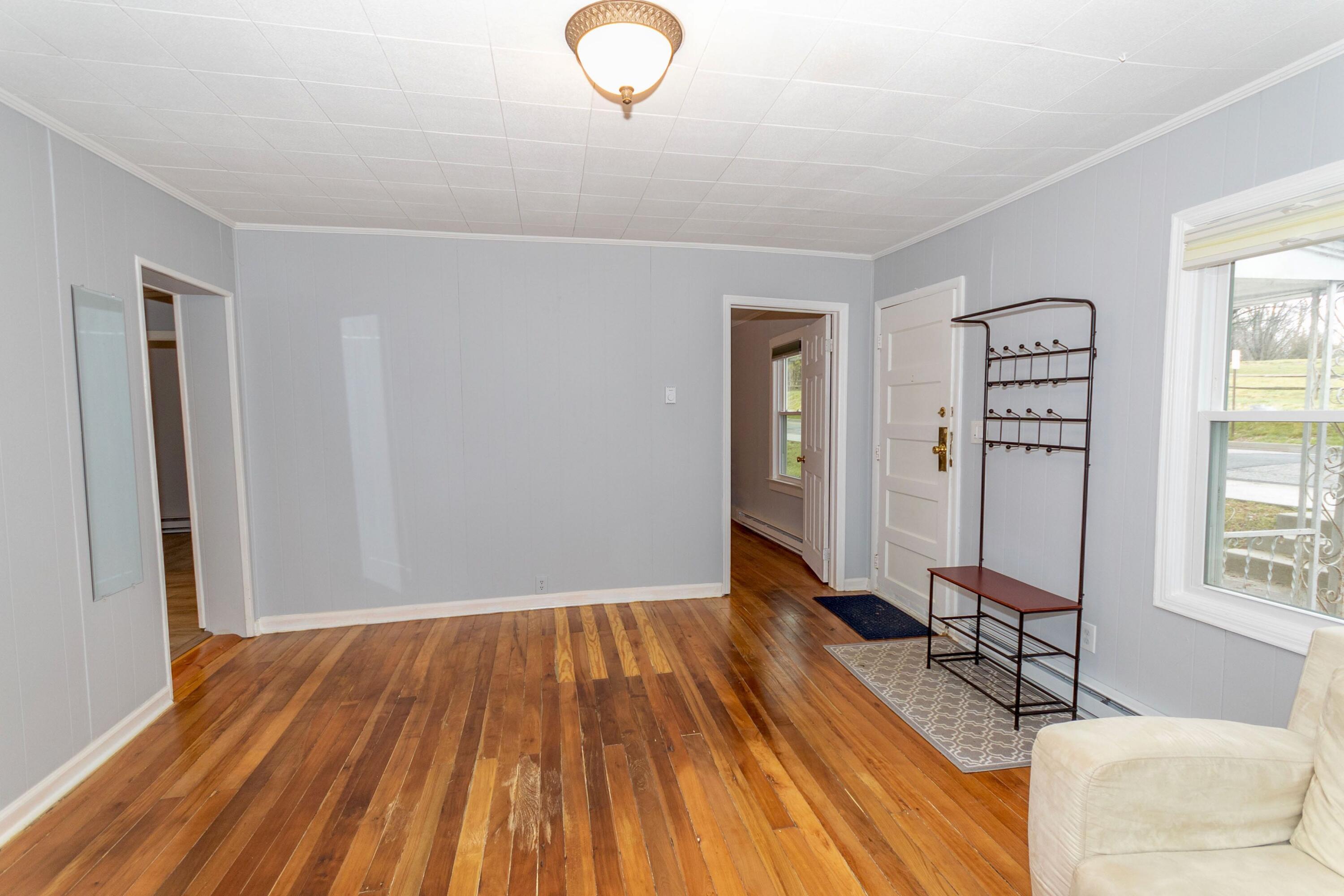 1315 Giles Road Blacksburg, VA 24060 - Photo 8 of 26 Giles - 7