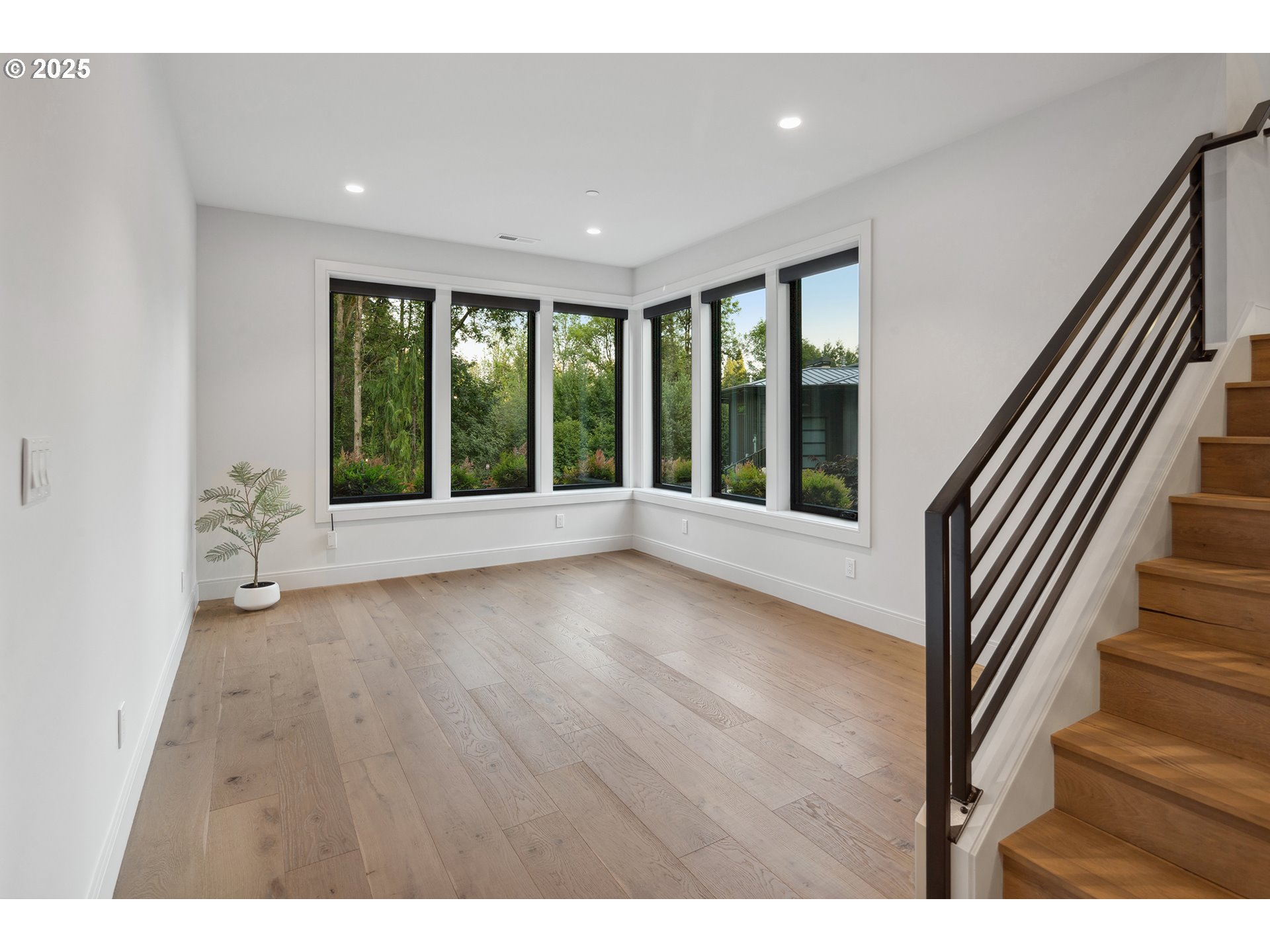 13581 Goodall Road Lake Oswego, OR 97034 - Photo 33 of 48 Gallery Image 33