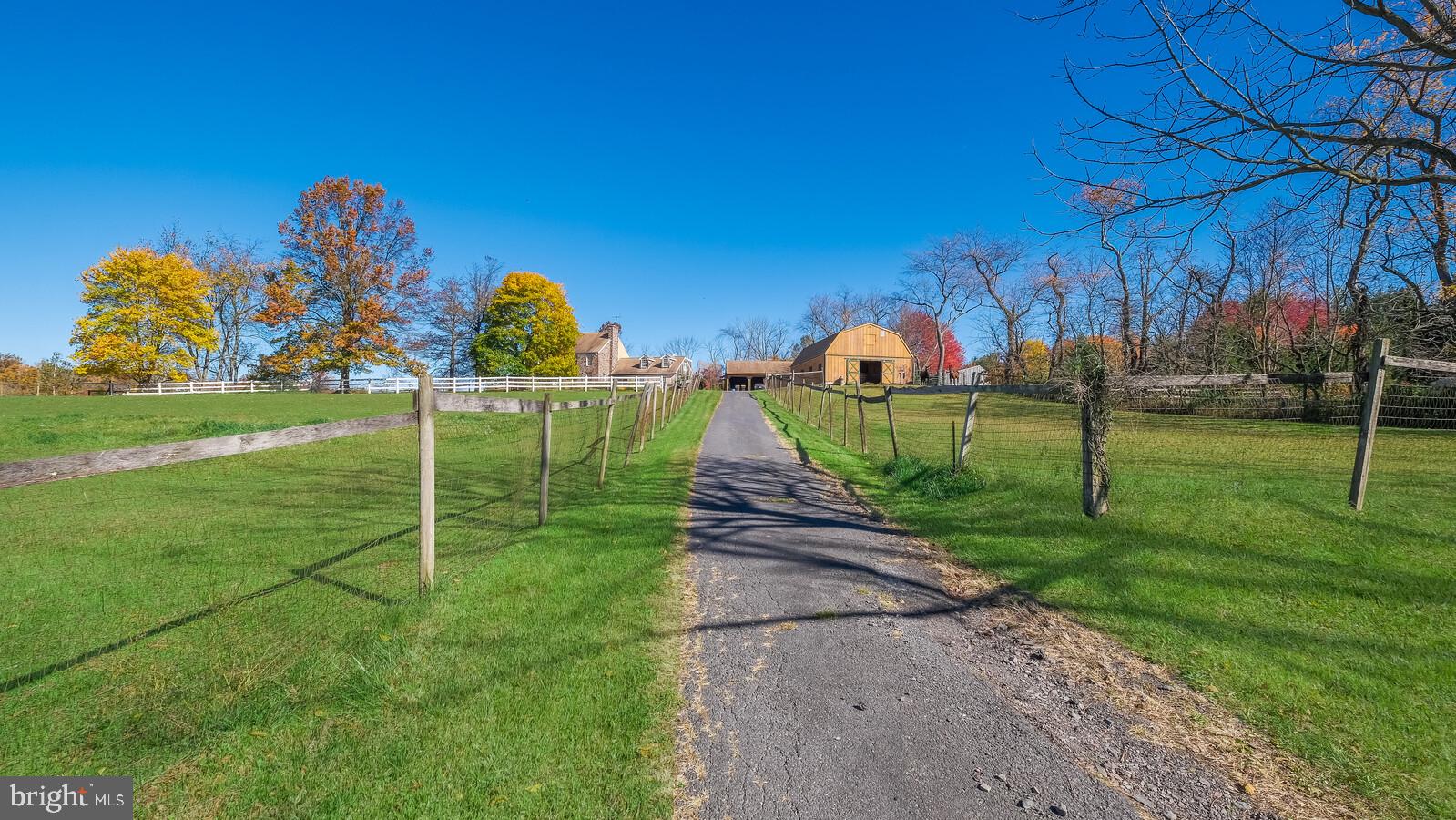 1221 Telegraph Road Perkasie, PA 18944 - Photo 48 of 62 Long Private Drive