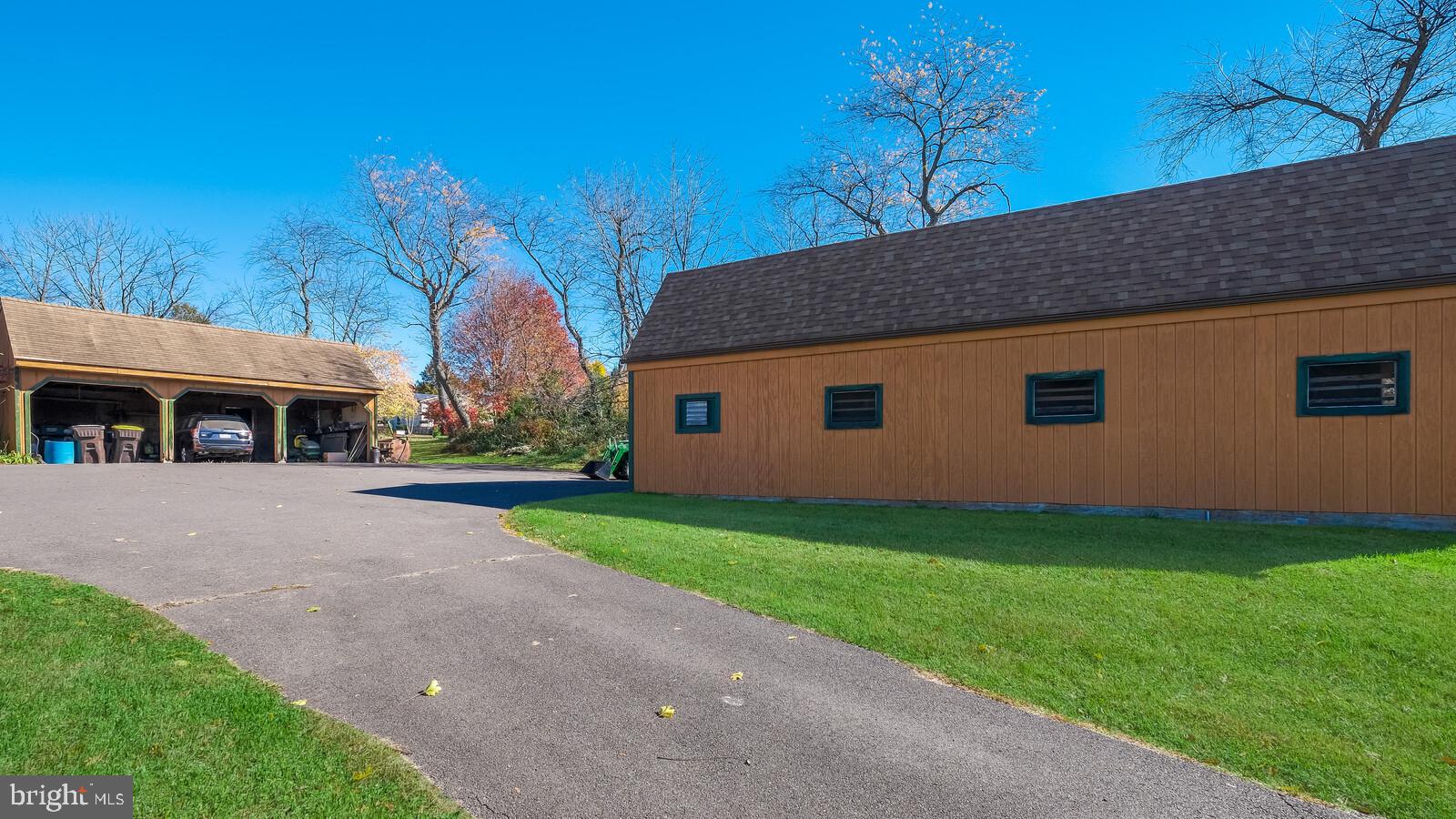 1221 Telegraph Road Perkasie, PA 18944 - Photo 10 of 62 8 Stall Barn
