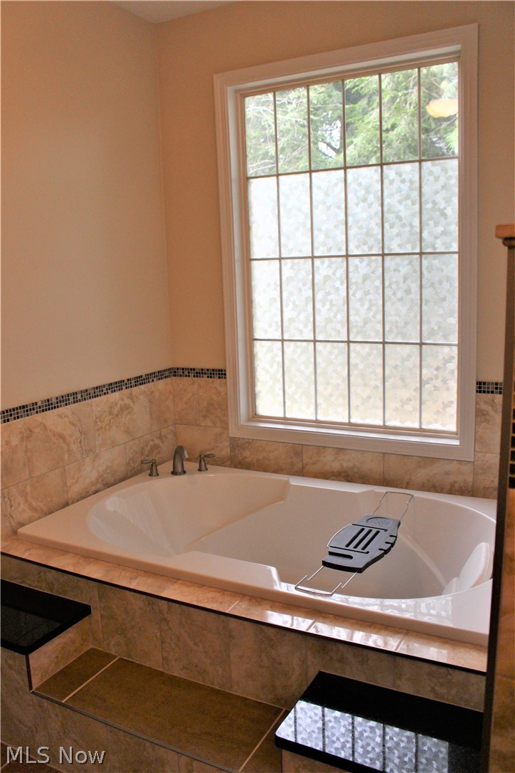 2177 Old Mill Road Madison, OH 44057 - Photo 13 of 31 Gallery Image 13