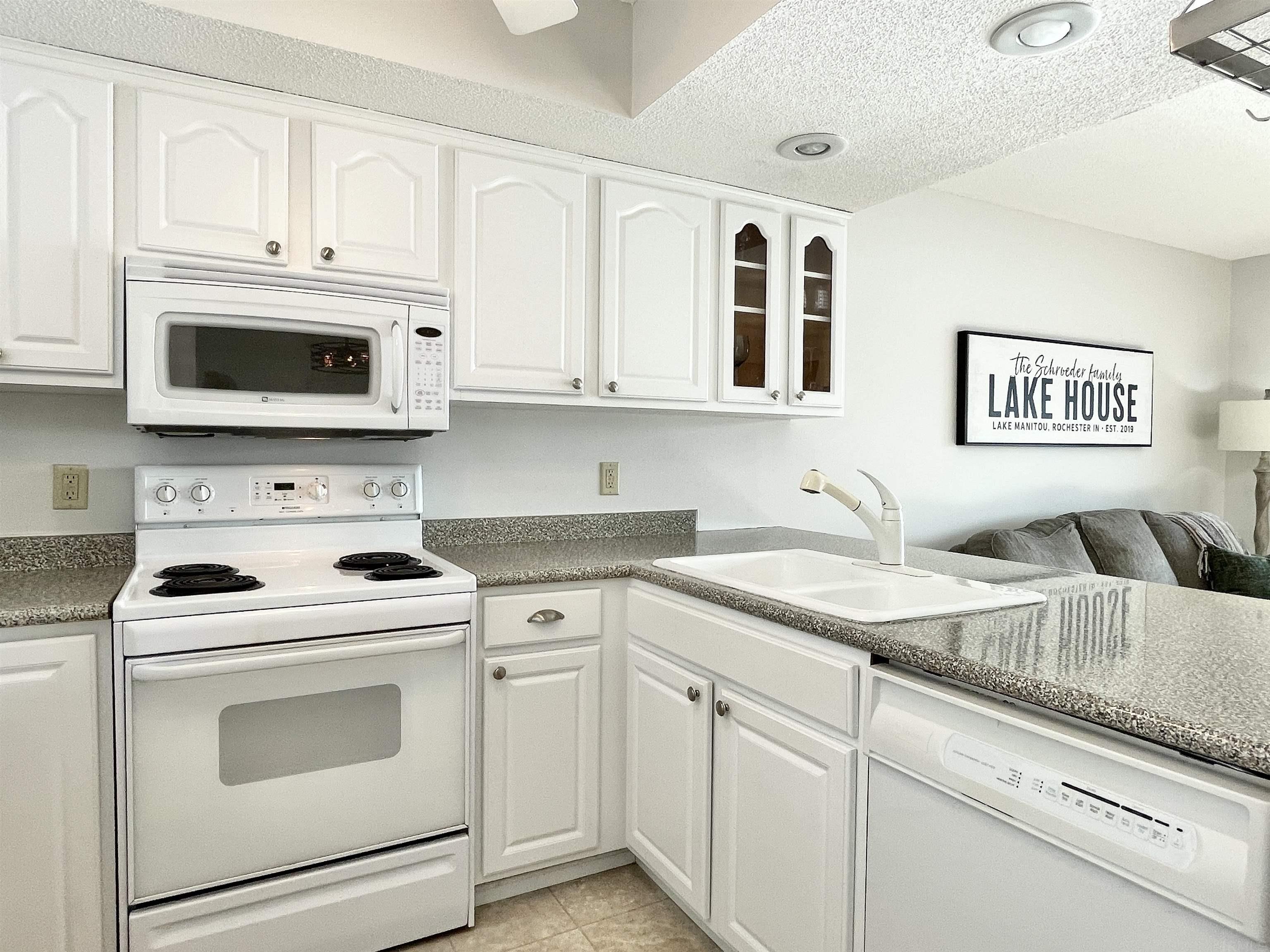 1725 Colonial Drive, Unit 20 Rochester, IN 46975 - Photo 11 of 26