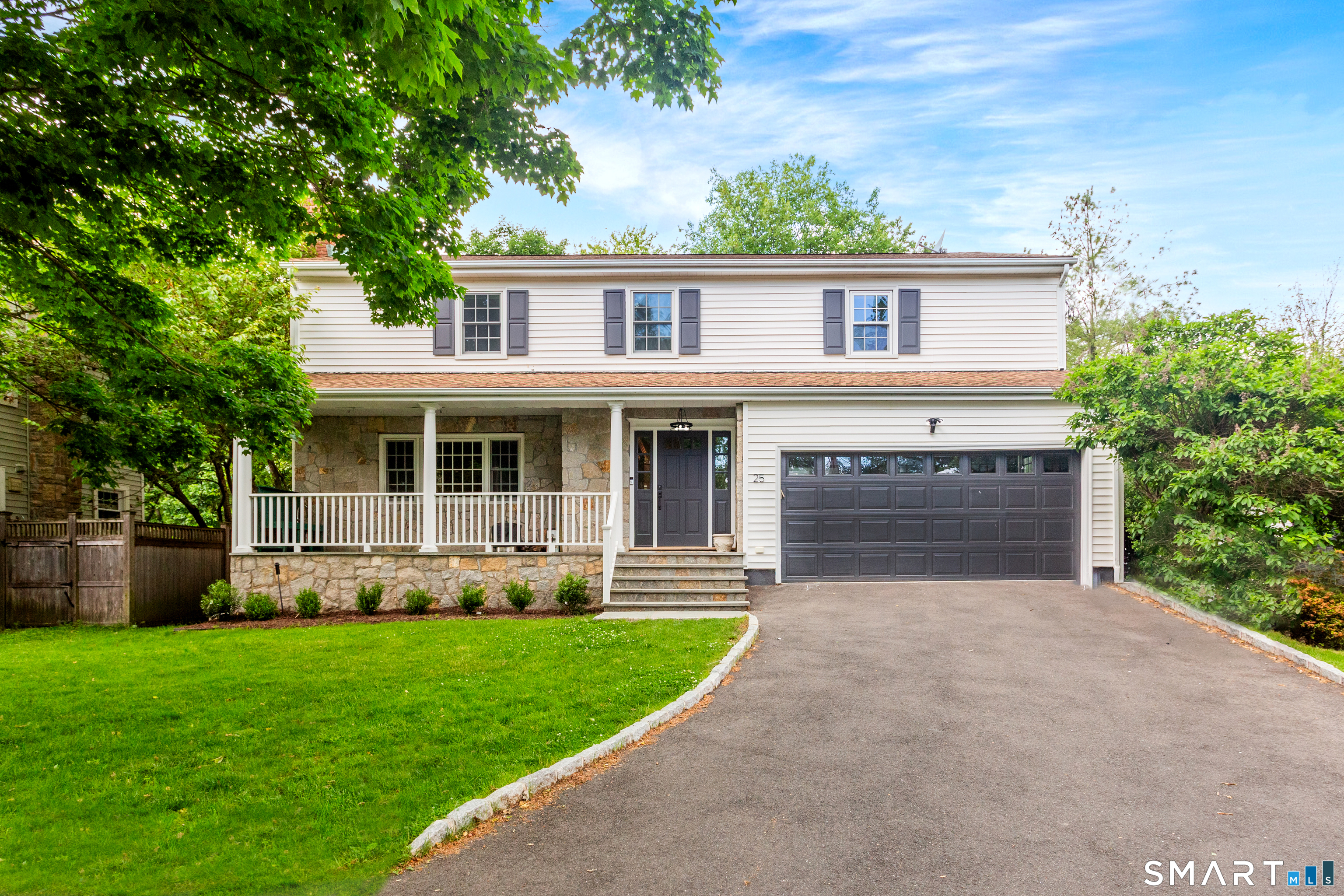 25 Griffith Road Greenwich, CT 06878 - Photo 1 of 19