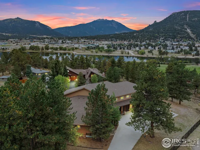 $1,350,000 | 557 Grand Estates Drive, Estes Park, CO 80517