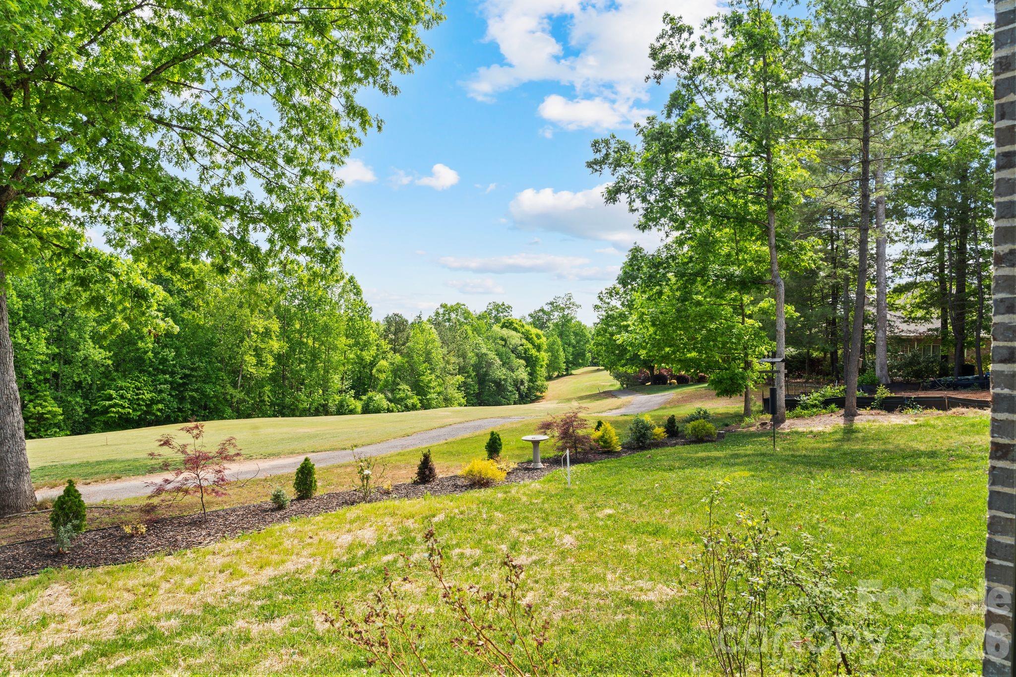 1116 Players Ridge Road Hickory, NC 28601 - Photo 34 of 40