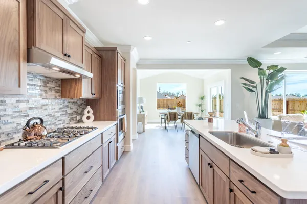 $744,800 | 2635 Lawn Lane, Redding, CA 96002