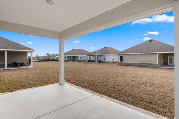 $377,990 | 36 Natureview Way, Ponce de Leon, FL 32455