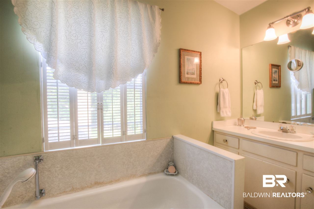 55 North Summit Street Fairhope, AL 36532 - Photo 19 of 40