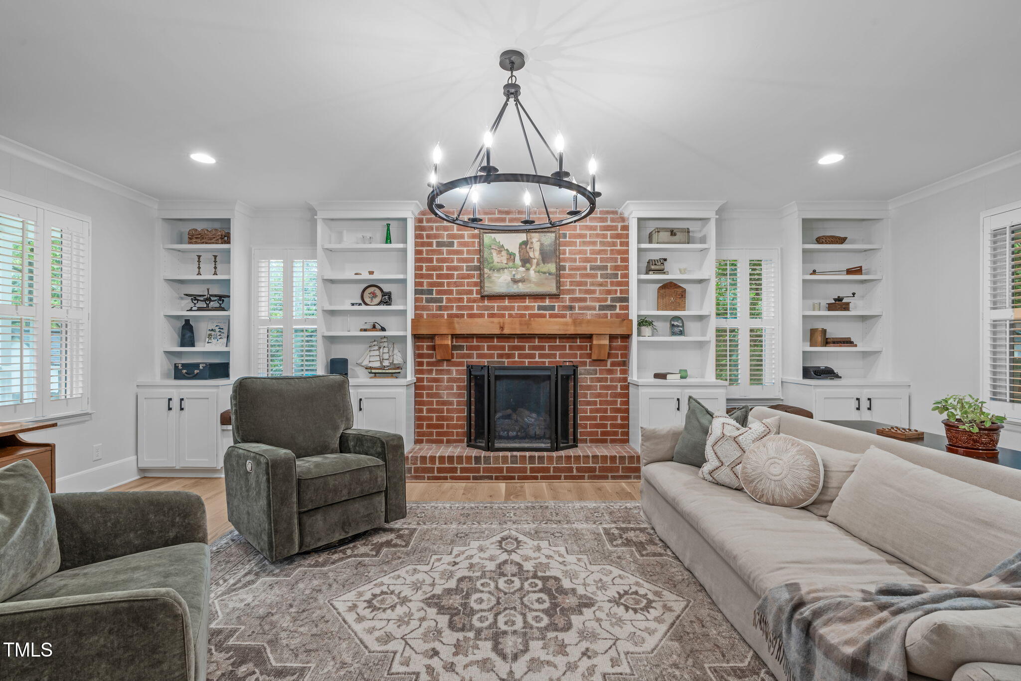 8505 Stonegate Drive Raleigh, NC 27615 - Photo 5 of 32 Family Room