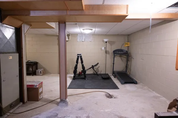 $192,500 | 113 6th Street West, Adrian, MN 56110