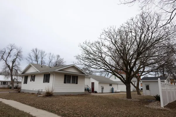 $192,500 | 113 6th Street West, Adrian, MN 56110