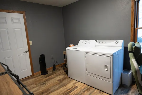 $192,500 | 113 6th Street West, Adrian, MN 56110