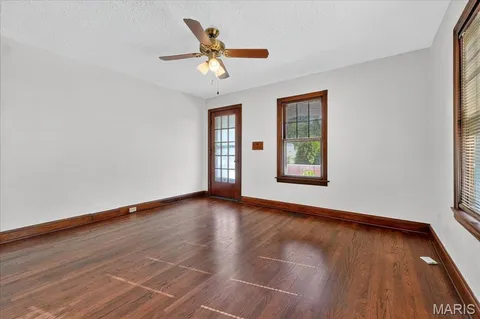 $425,000 | 7114 Drury Lane, St. Louis, MO 63143
