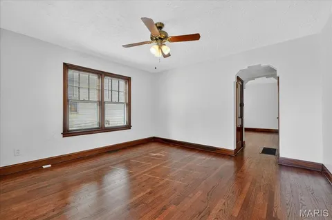 $425,000 | 7114 Drury Lane, St. Louis, MO 63143