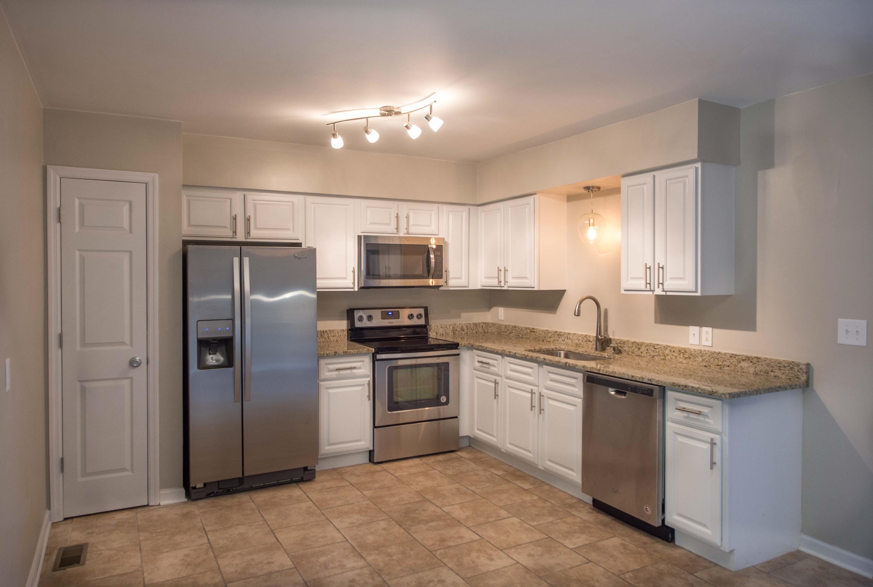 5607 Winniespan Road Chattanooga, TN 37416 - Photo 6 of 20 Kitchen