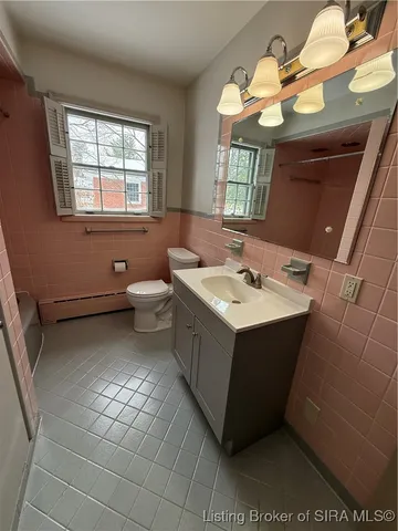 $299,890 | 239 Hopkins Lane, Jeffersonville, IN 47130