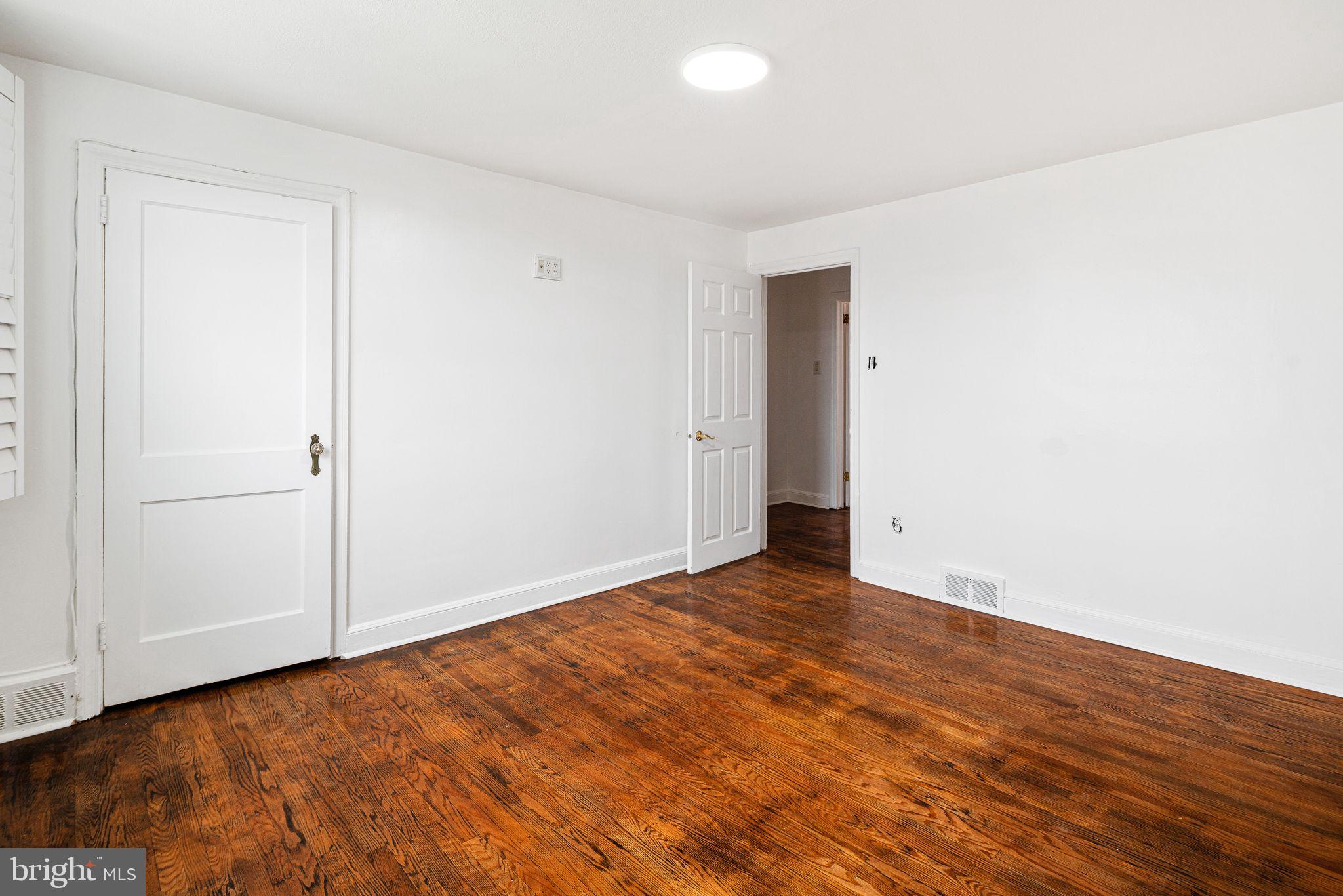1337 Pennington Road Philadelphia, PA 19151 - Photo 7 of 21 Gallery Image 7