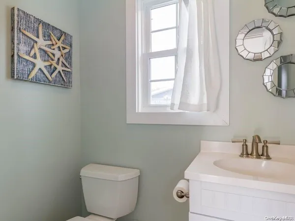 $8,500 | 192 Cottage Walk, Ocean Beach, NY 11770