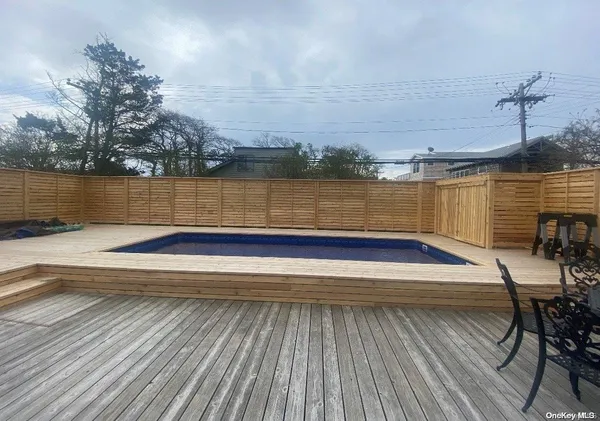 $8,500 | 192 Cottage Walk, Ocean Beach, NY 11770