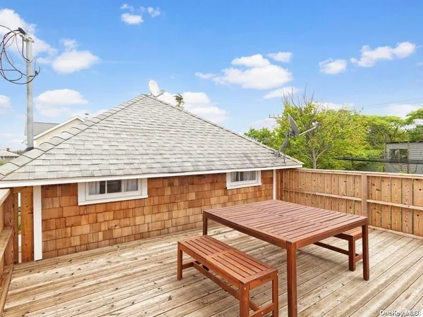$8,500 | 192 Cottage Walk, Ocean Beach, NY 11770