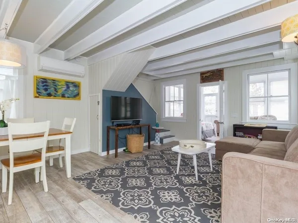 $8,500 | 192 Cottage Walk, Ocean Beach, NY 11770