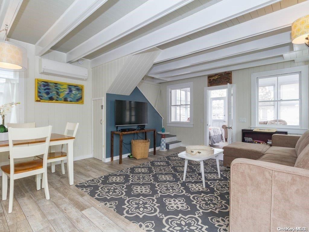 192 Cottage Walk Ocean Beach, NY 11770 - Photo 4 of 15