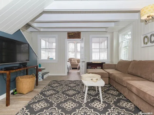 $8,500 | 192 Cottage Walk, Ocean Beach, NY 11770