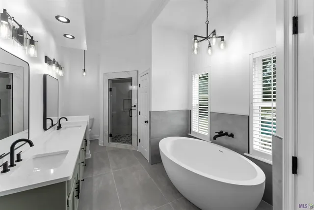 $950,000 | 2310 Marianne Street, Zachary, LA 70791