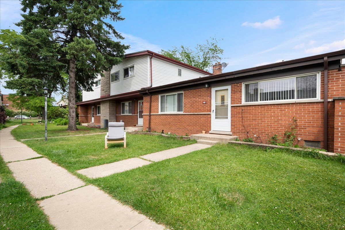 416 Glendale Road Glenview, IL 60025 - Photo 2 of 21
