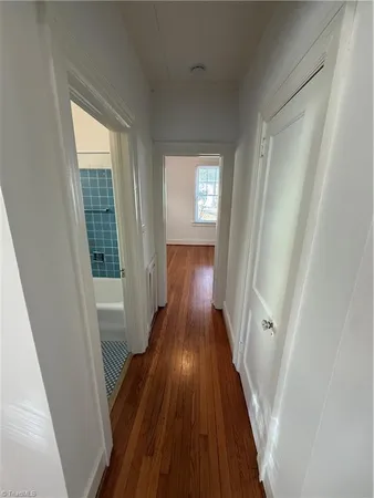 $825 | 647 Irving Street, Unit 1, Winston-Salem, NC 27103
