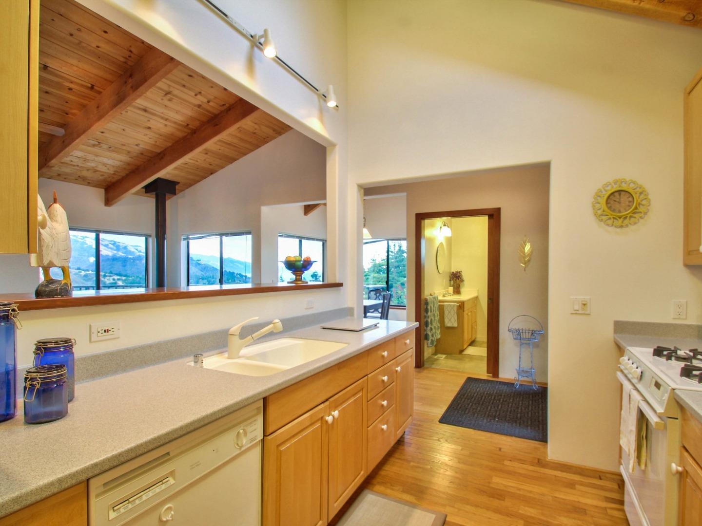 46511 Clear Ridge Road Big Sur, CA 93920 - Photo 36 of 70 Gallery Image 36