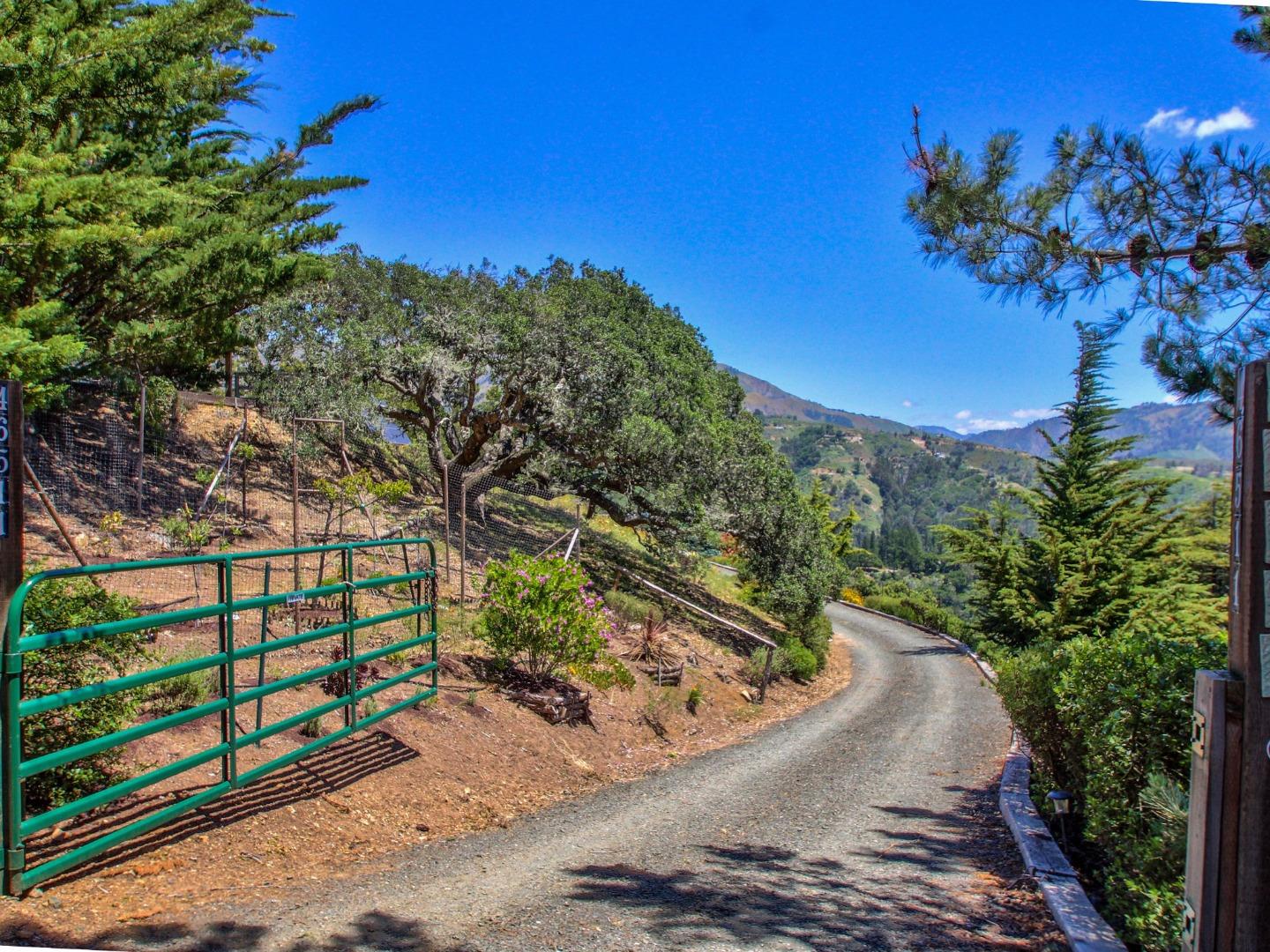 46511 Clear Ridge Road Big Sur, CA 93920 - Photo 5 of 70 Gallery Image 5