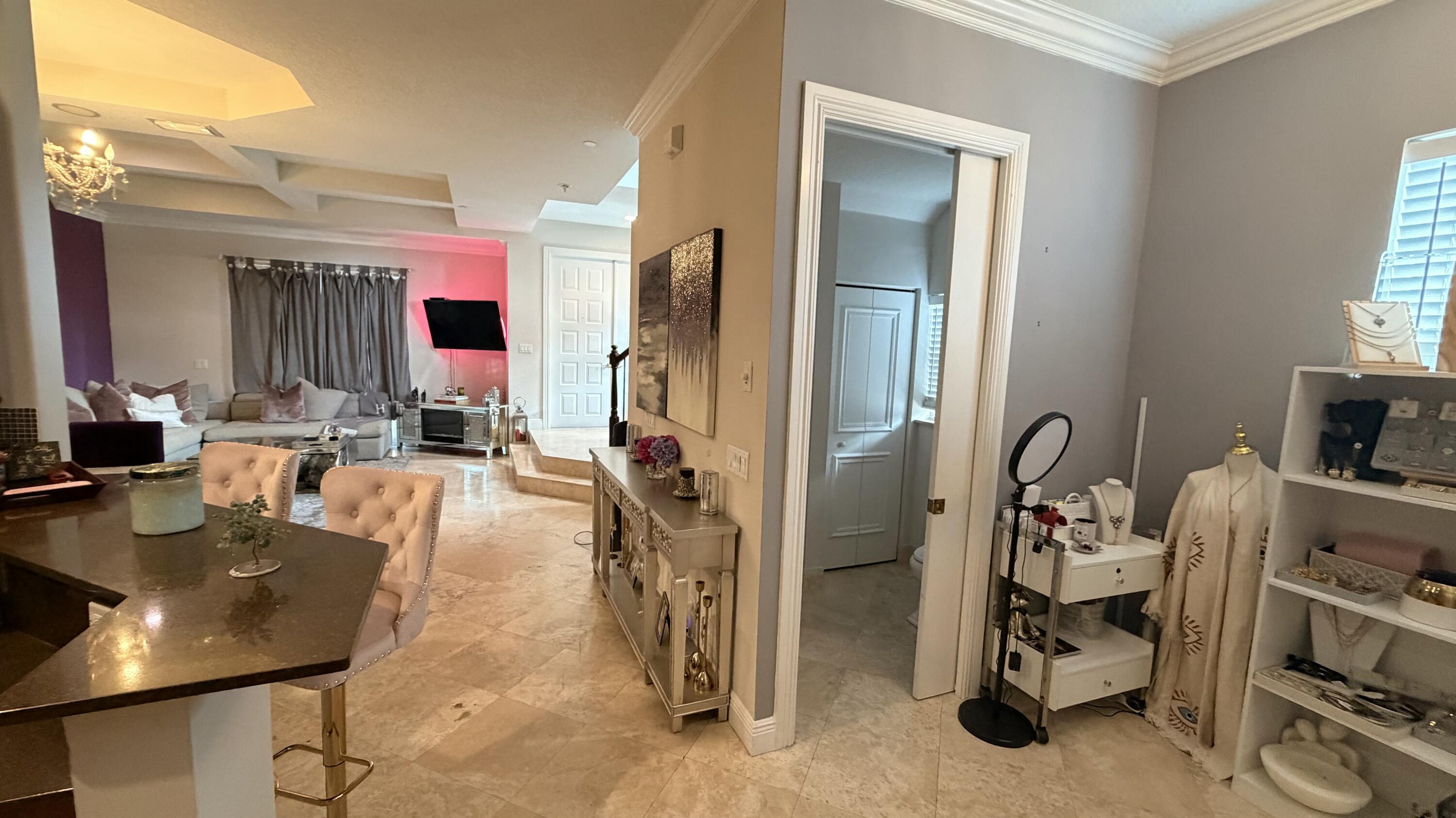 210 Northeast 69th Circle Boca Raton, FL 33487 - Photo 13 of 37 IMG_3385