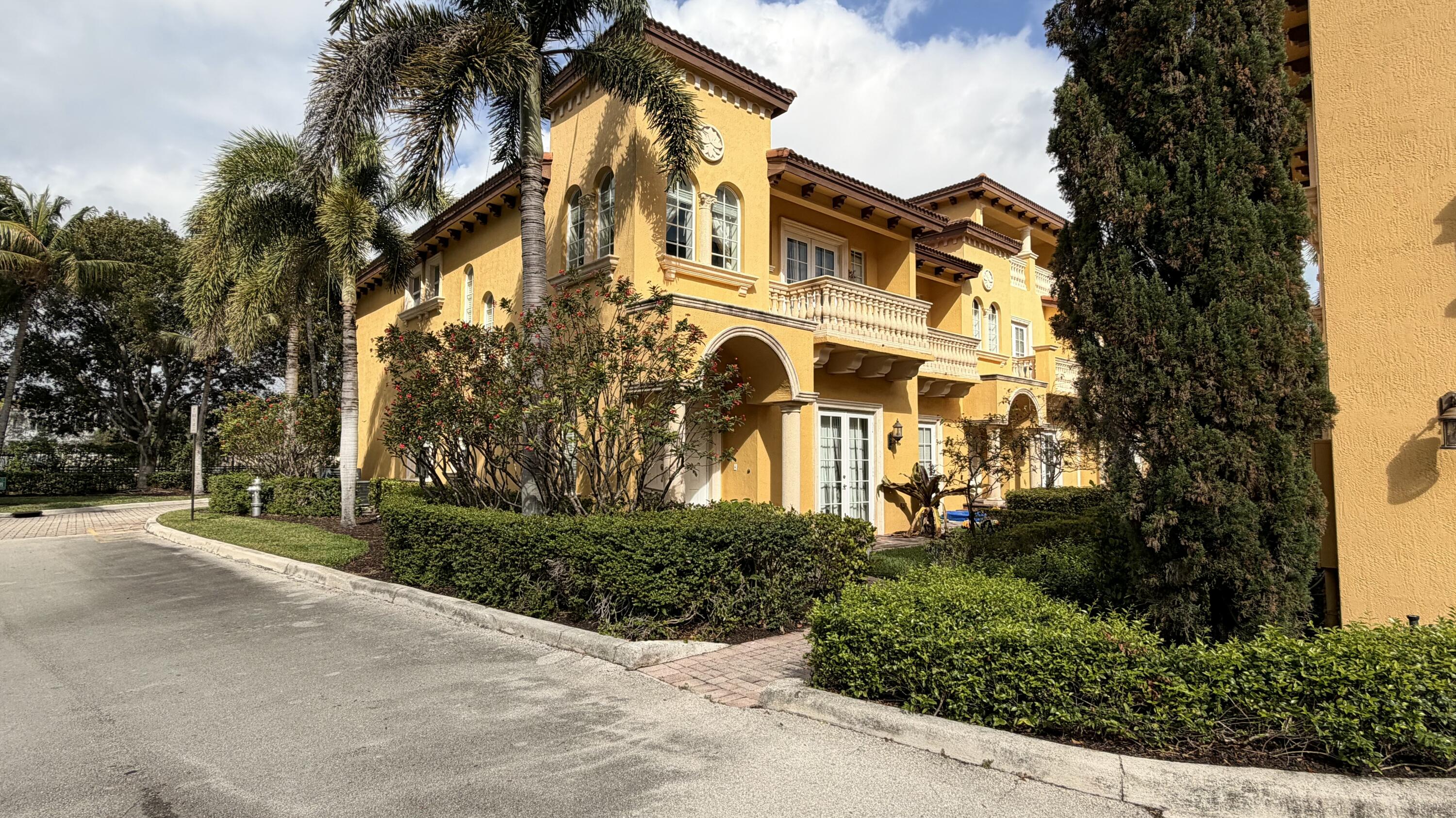 210 Northeast 69th Circle Boca Raton, FL 33487 - Photo 5 of 37 IMG_3470
