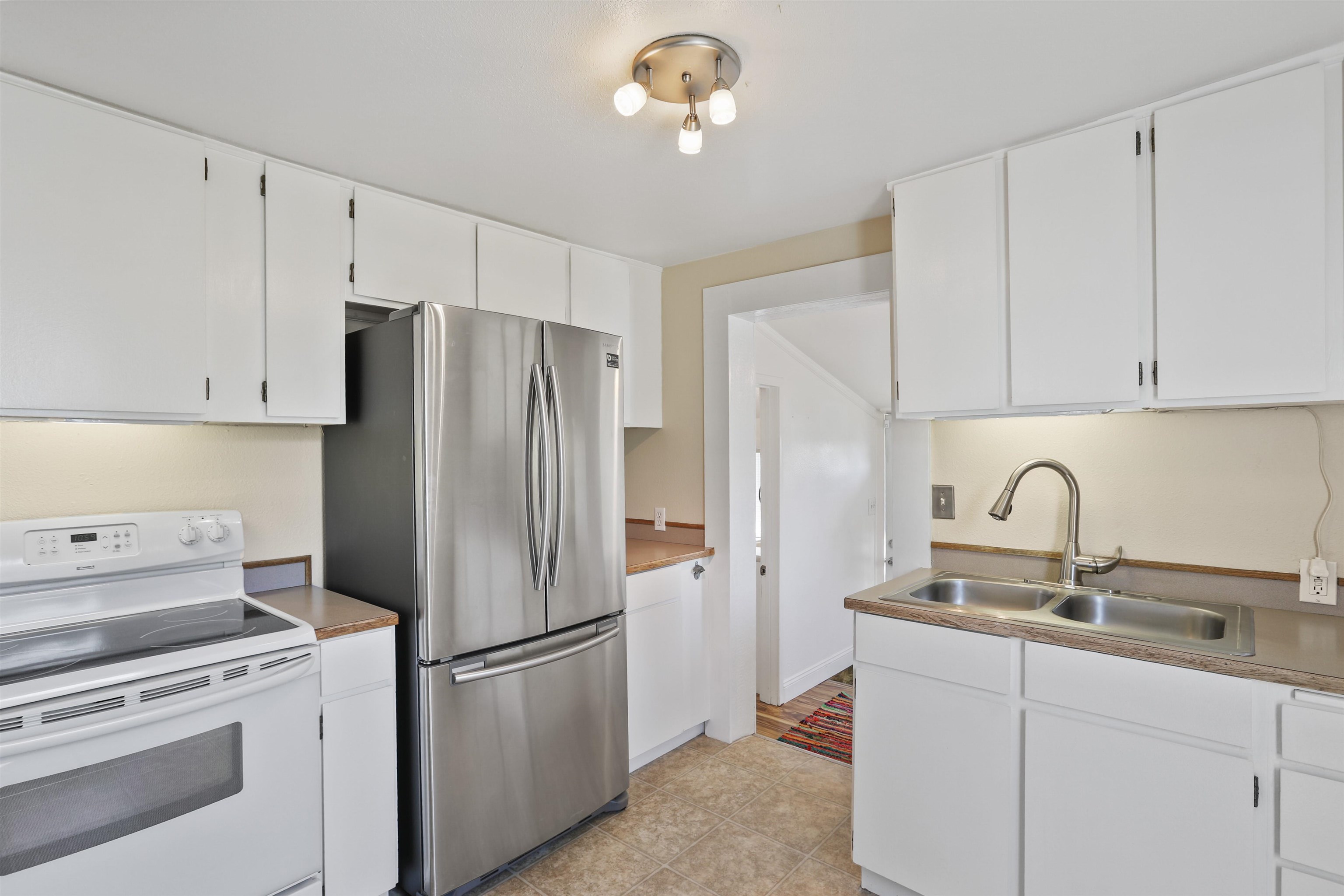 2030 North Perry Street Spokane, WA 99207 - Photo 3 of 20