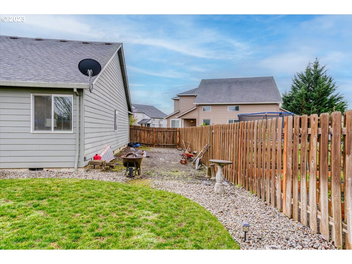 3303 Reed Avenue Woodburn, OR 97071 - Photo 30 of 33 Gallery Image 30