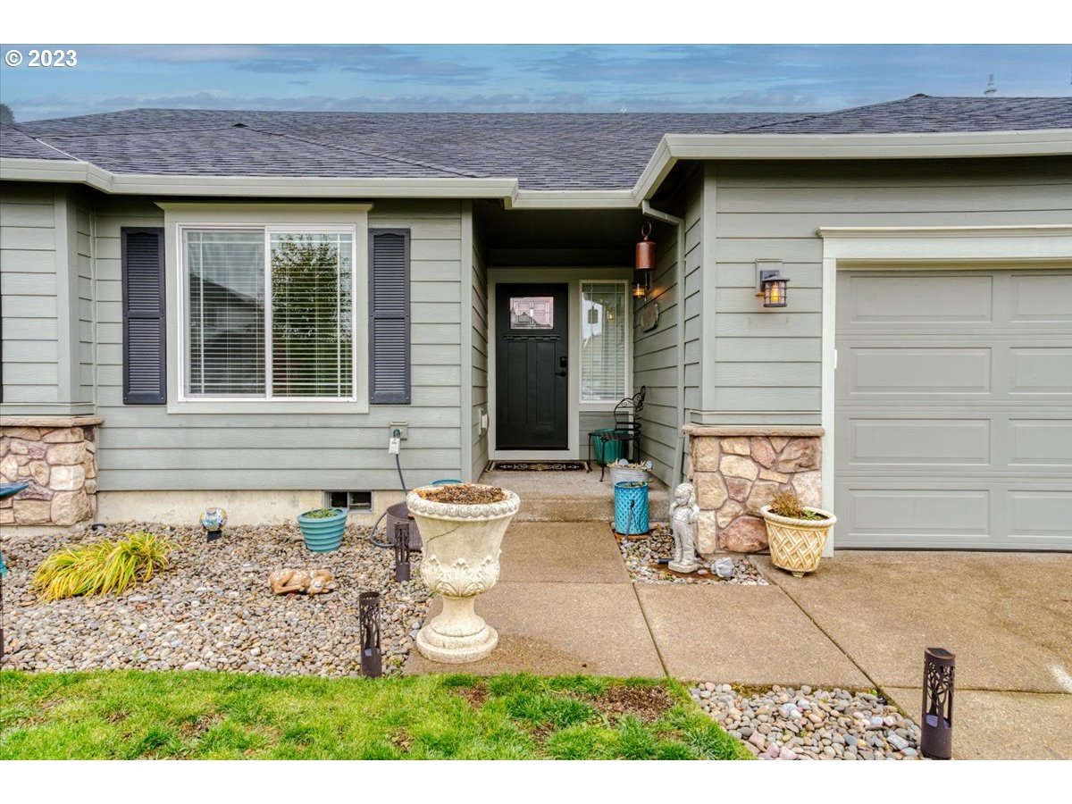 3303 Reed Avenue Woodburn, OR 97071 - Photo 3 of 33 Gallery Image 3