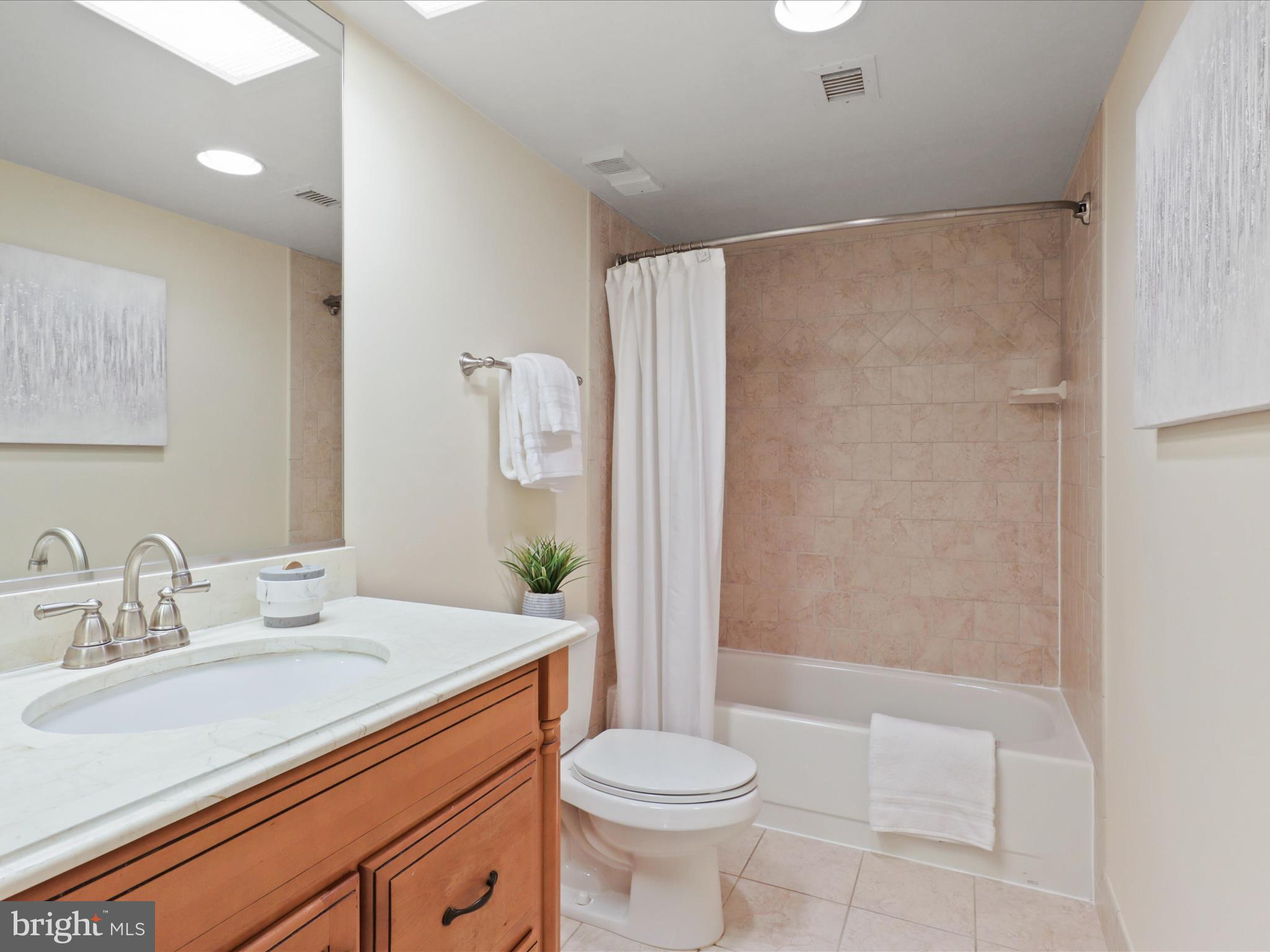 5501 Seminary Road, Unit 2611S Falls Church, VA 22041 - Photo 31 of 52 Bathroom # 3