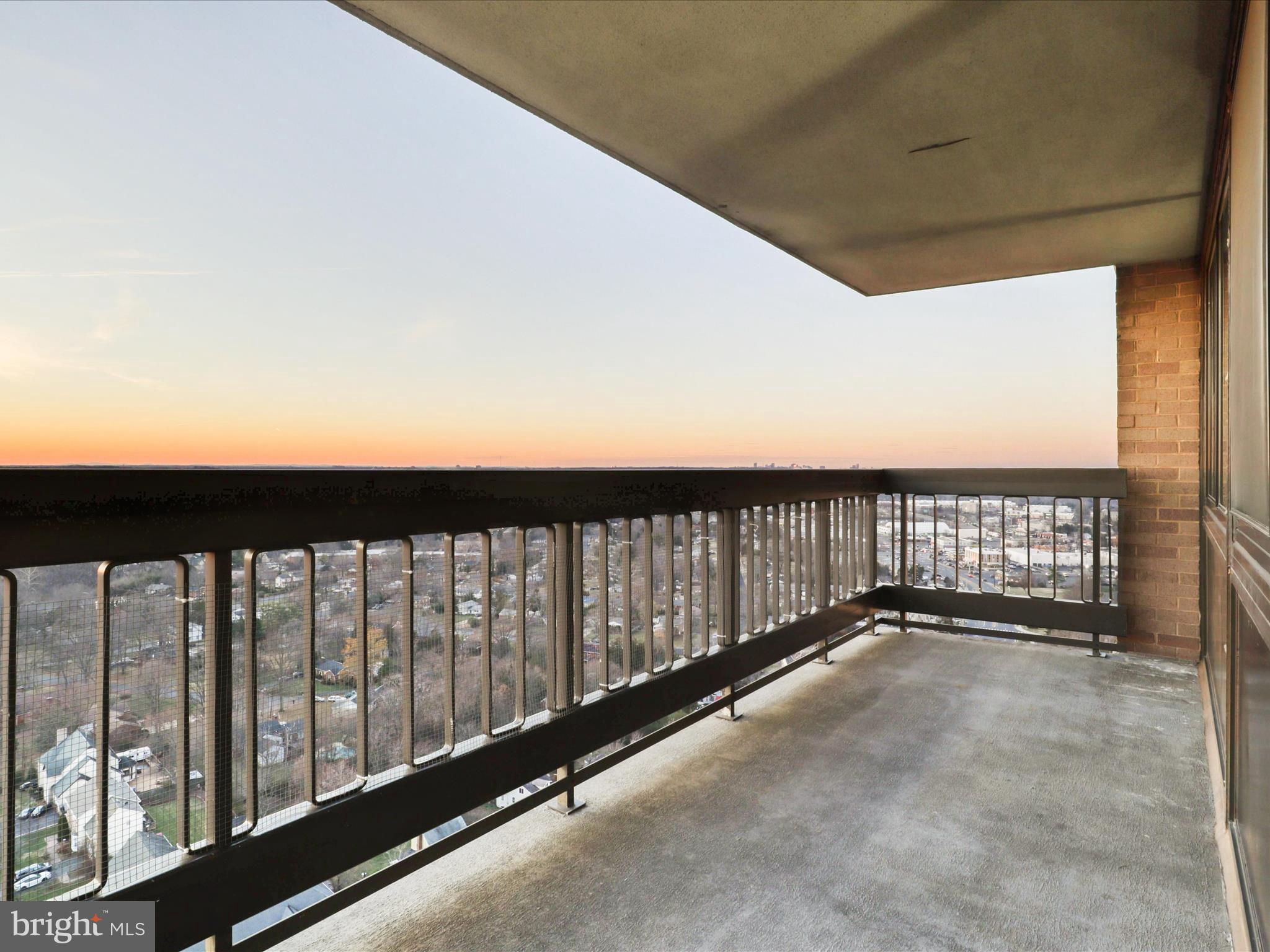 5501 Seminary Road, Unit 2611S Falls Church, VA 22041 - Photo 6 of 52 Balcony # 1 off the living room