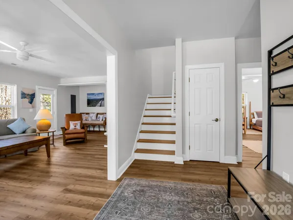 $575,000 | 121 Fern Loop, Lake Lure, NC 28746