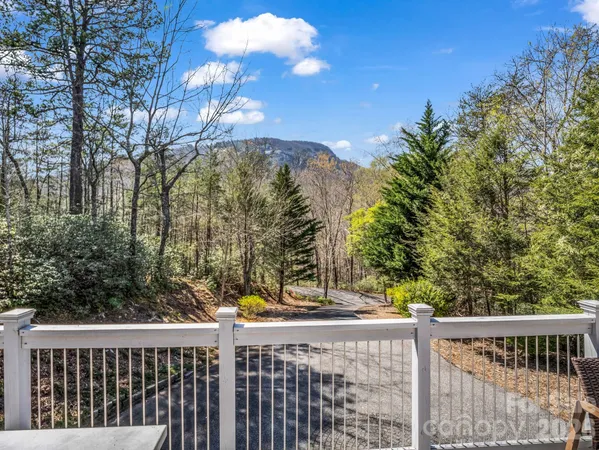$575,000 | 121 Fern Loop, Lake Lure, NC 28746