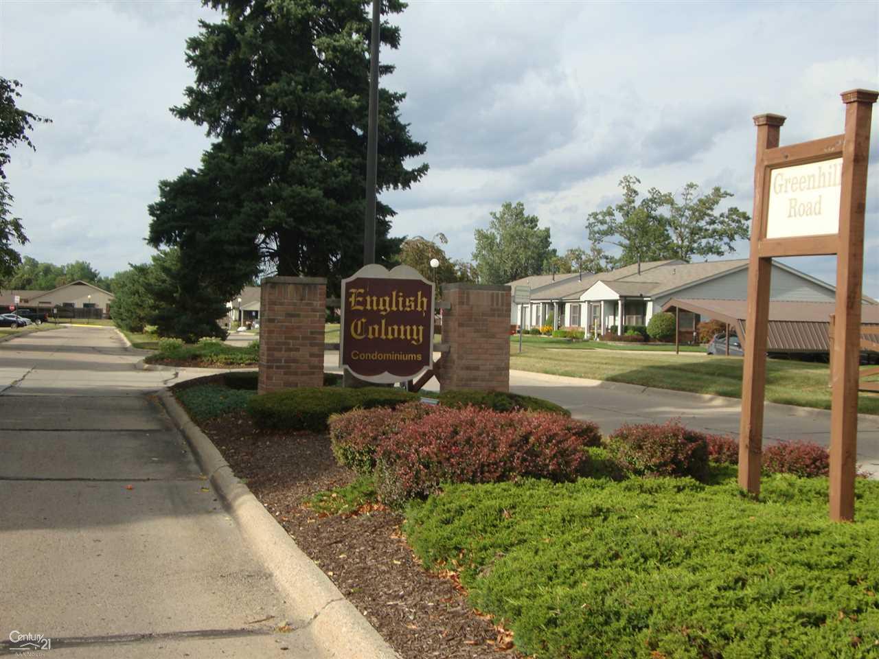 24678 Chalk Farm Road North Warren, MI 48091 - Photo 3 of 37
