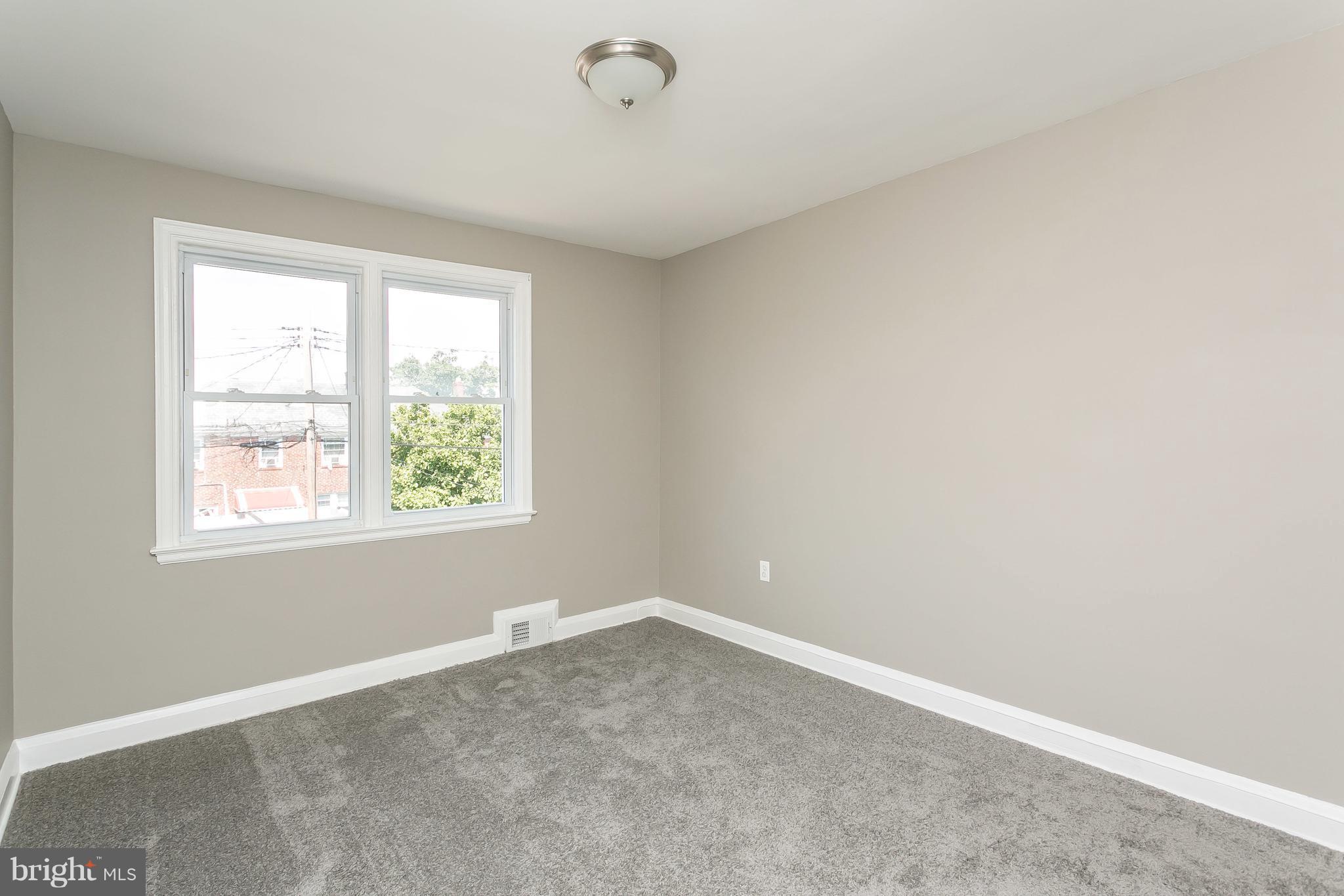 1658 Roundhill Road Baltimore, MD 21218 - Photo 15 of 30 Bedroom