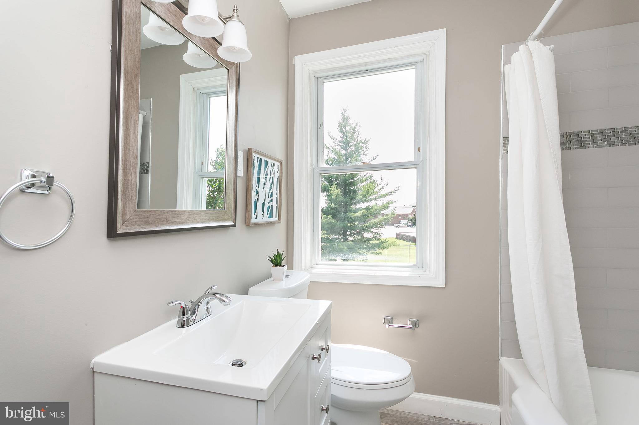 1658 Roundhill Road Baltimore, MD 21218 - Photo 16 of 30 New Vanities & Fixtures