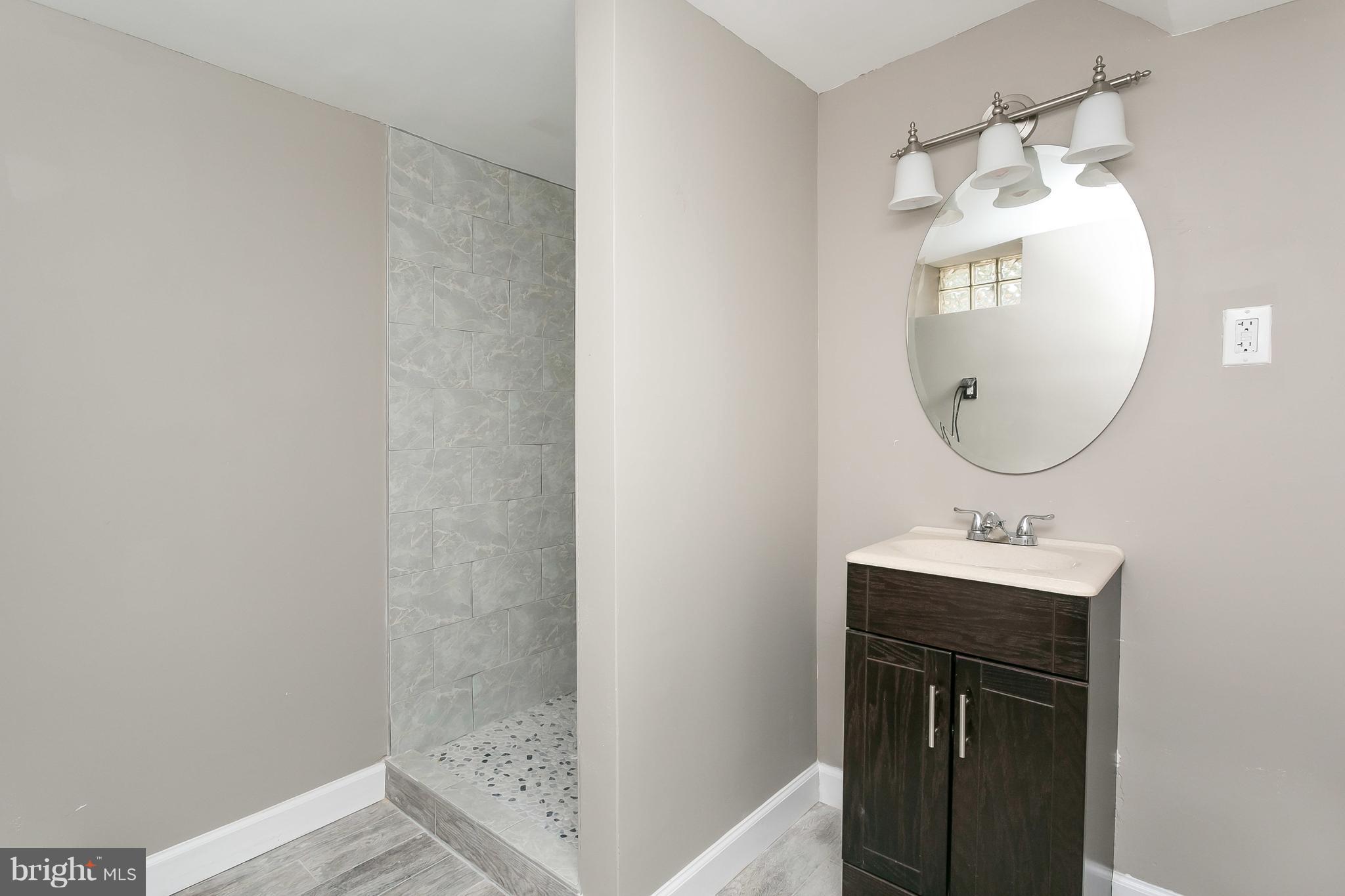 1658 Roundhill Road Baltimore, MD 21218 - Photo 20 of 30 Full Bath on Lower Level