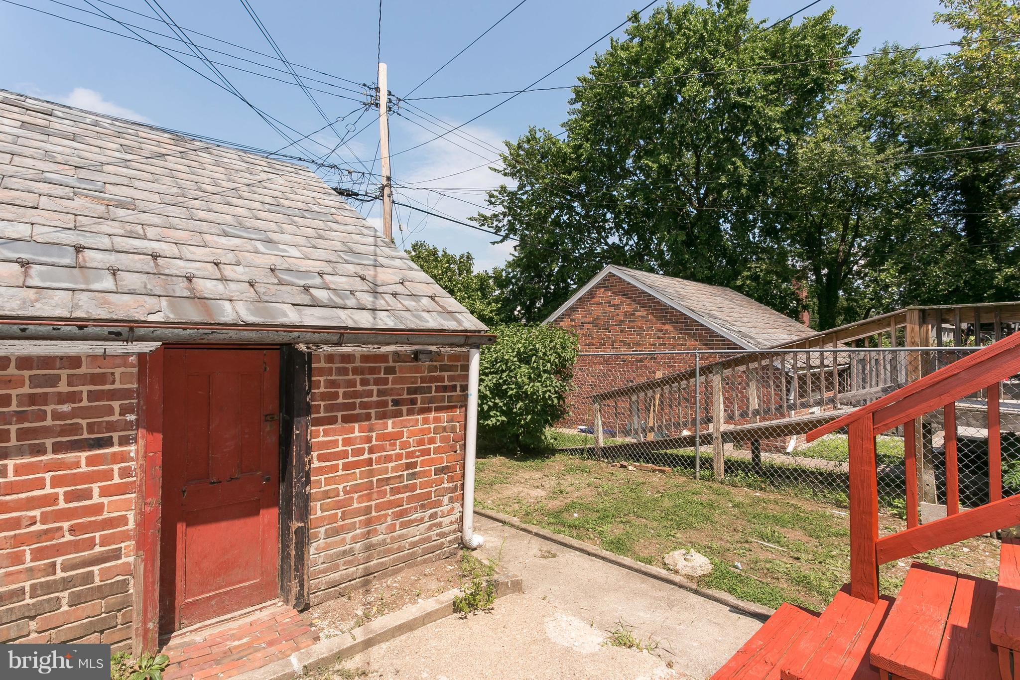 1658 Roundhill Road Baltimore, MD 21218 - Photo 26 of 30 Exterior (Rear)