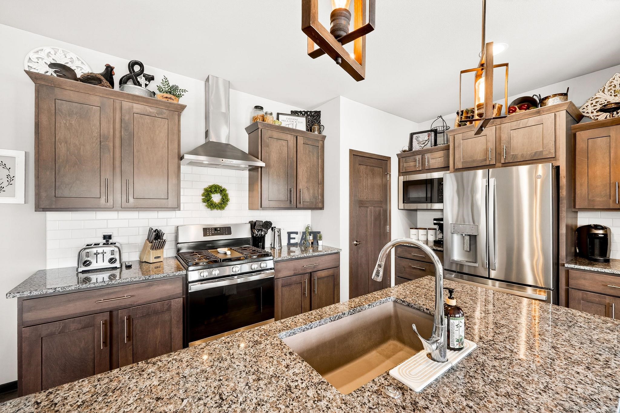 4960 Prairie Spring Court Waunakee, WI 53597 - Photo 13 of 56