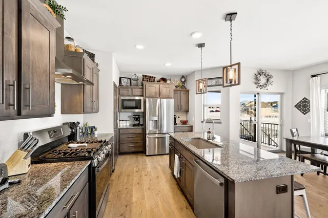 $834,000 | 4960 Prairie Spring Court, Waunakee, WI 53597