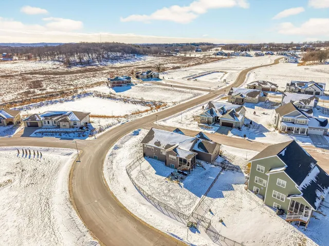 $834,000 | 4960 Prairie Spring Court, Waunakee, WI 53597