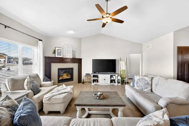 $834,000 | 4960 Prairie Spring Court, Waunakee, WI 53597